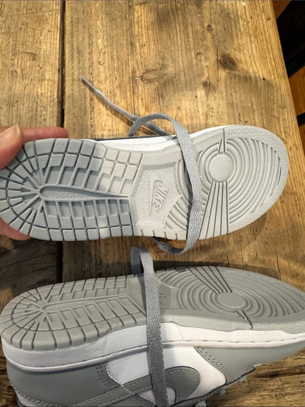 Nike classic low